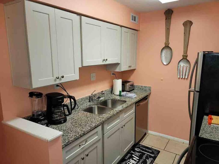 Elegant 2-Bedroom Pet-Friendly Villa W 2 Parking Spaces Hilton Head Island Exterior photo