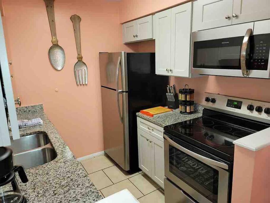 Elegant 2-Bedroom Pet-Friendly Villa W 2 Parking Spaces Hilton Head Island Exterior photo