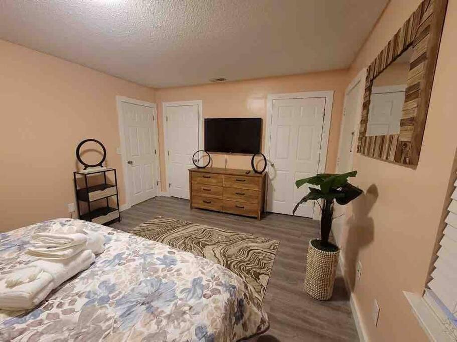 Elegant 2-Bedroom Pet-Friendly Villa W 2 Parking Spaces Hilton Head Island Exterior photo