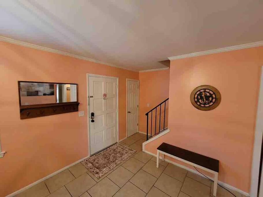 Elegant 2-Bedroom Pet-Friendly Villa W 2 Parking Spaces Hilton Head Island Exterior photo
