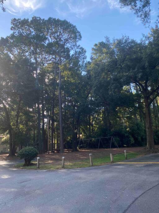 Elegant 2-Bedroom Pet-Friendly Villa W 2 Parking Spaces Hilton Head Island Exterior photo