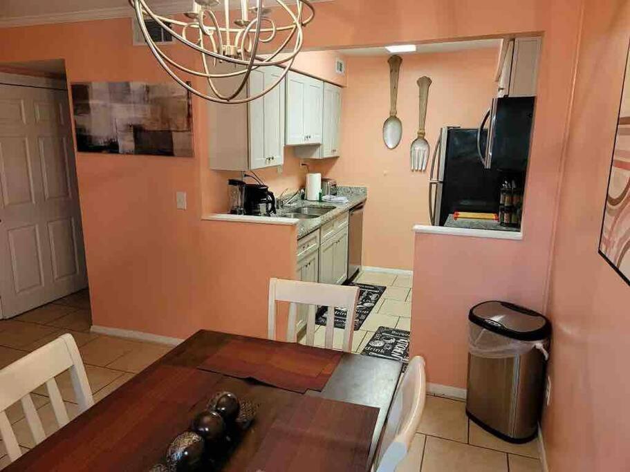 Elegant 2-Bedroom Pet-Friendly Villa W 2 Parking Spaces Hilton Head Island Exterior photo
