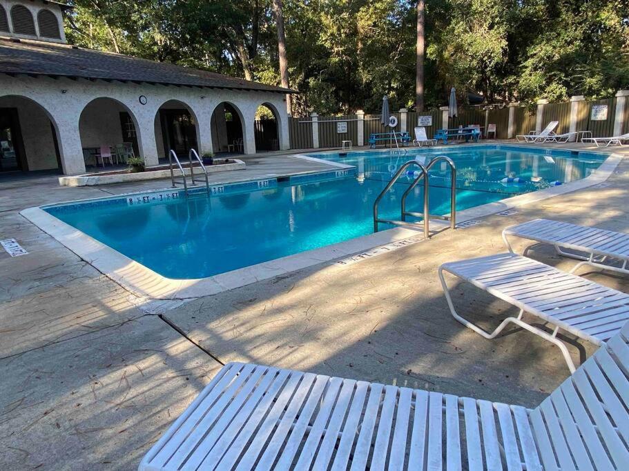 Elegant 2-Bedroom Pet-Friendly Villa W 2 Parking Spaces Hilton Head Island Exterior photo